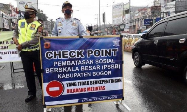 Pelanggar PSBB di Bogor Dihukum Baca Alquran
