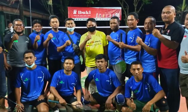 Team PB Kadus V Ditumbangkan Team PB Nyangegeng A Dengan Skor 1-2 Dalam Kejuaraan Bulu Tangkis Piala Kades Singajaya
