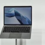 Apple Akan Hadirkan Macbook Layar Sentuh di 2025?