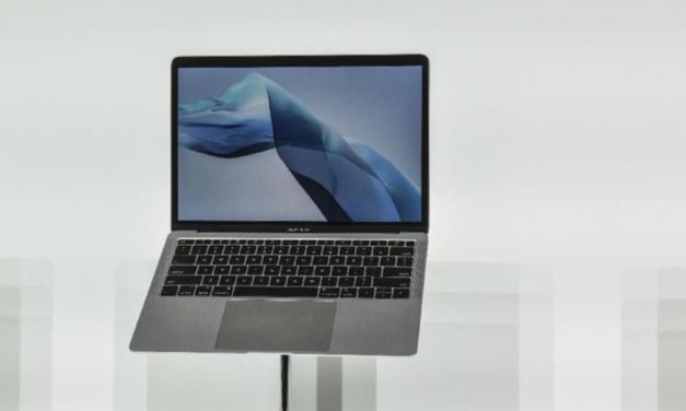 Apple Akan Hadirkan Macbook Layar Sentuh di 2025?